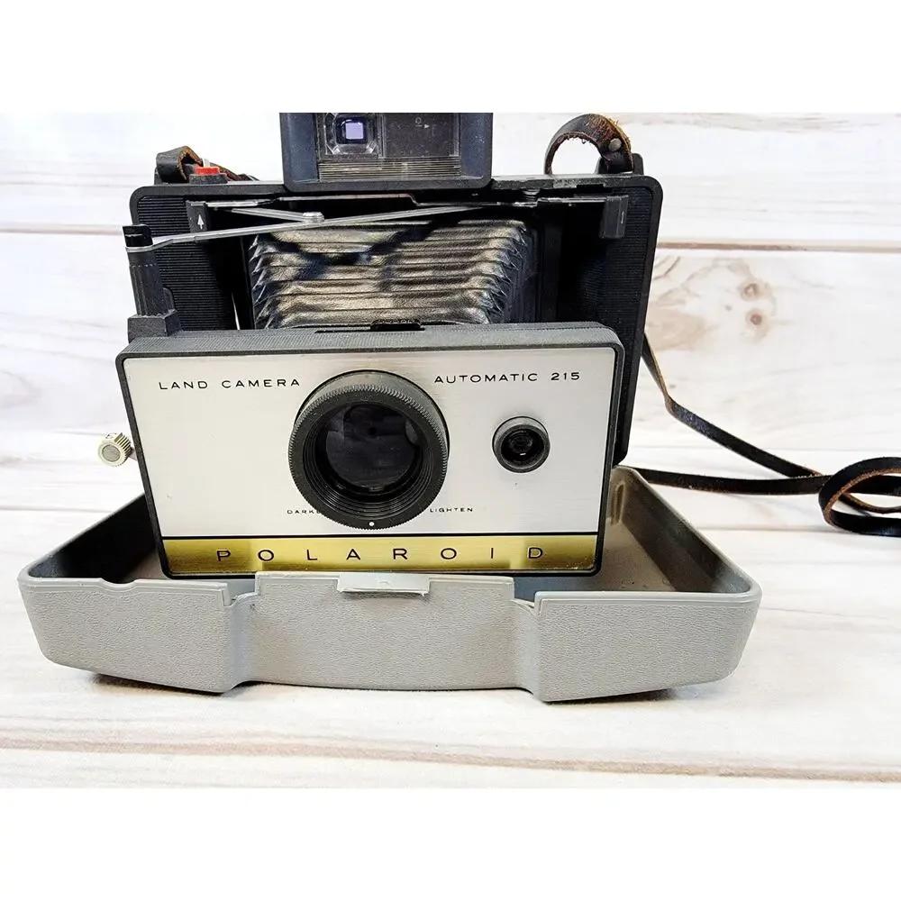 Vintage Polaroid Automatic Land Camera 215 W/Case, Manual and Flash Untested